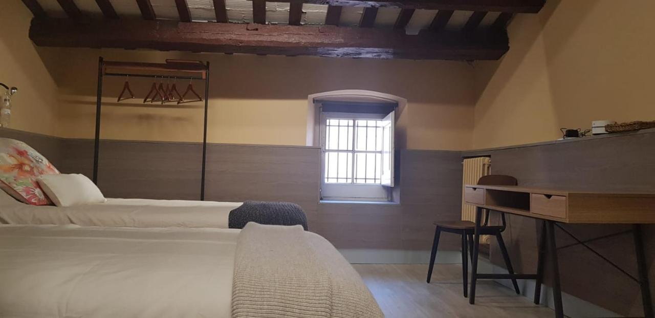 Bed and Breakfast Cal Duran Esparreguera Exterior foto